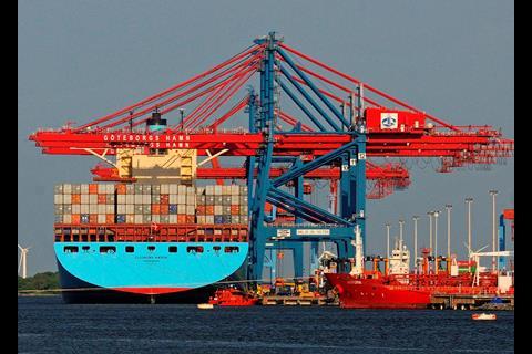 During 2013, 120 tonnes of sulphur emissions were saved as a result of the Port of Gothenburg's programme. Photo: Port of Gothenburg